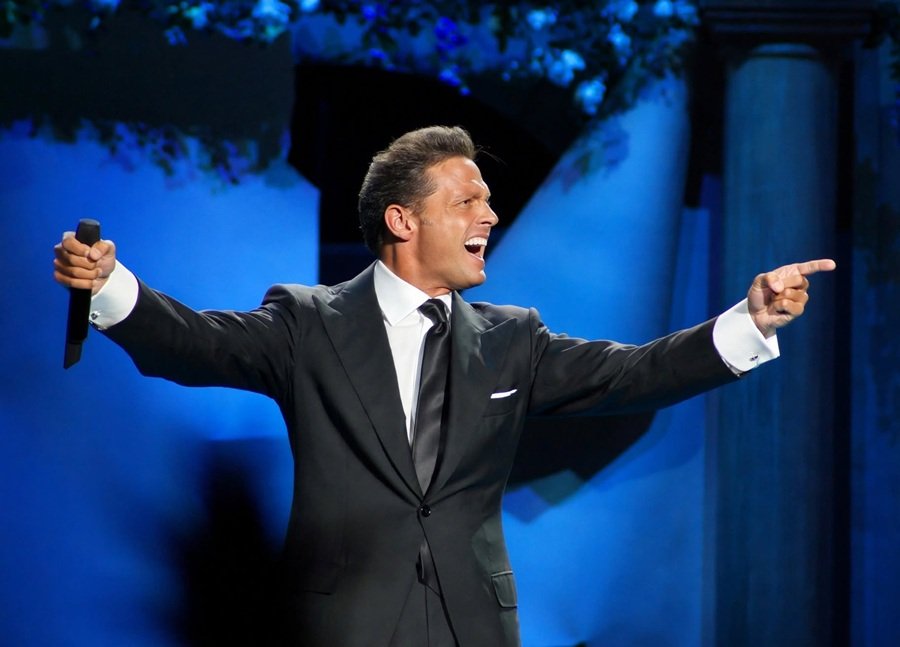Luis Miguel Biography